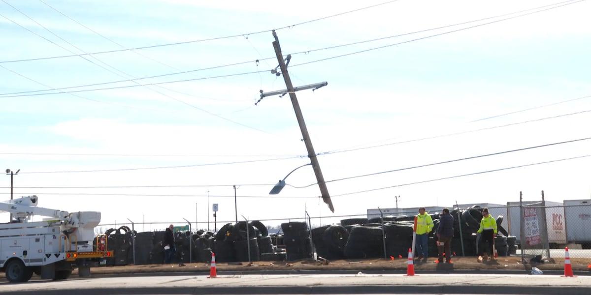 Stolen vehicle hits power pole, knocks out power to Council Bluffs ...